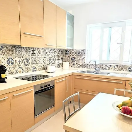 Daire Seahorse Retreat With Pool And Garden